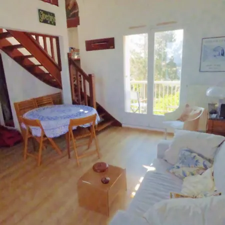 Beautiful Flat Close To The Sea Apartment *